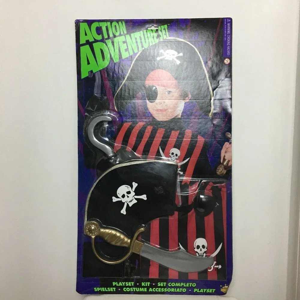 NEW  Rubietoy Action Adventure Set Kids Pirate  Playset Kit Costume